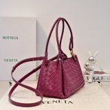 TOP Bottega Veneta Medium Parachute bag