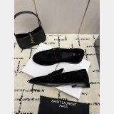 LE LOAFER supple in suede