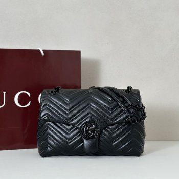 Gucci Perfect 850676 GG Marmont Medium Shoulder Bag