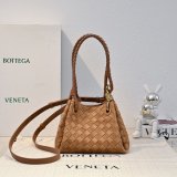 TOP Bottega Veneta small Parachute bag suede