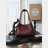 TOP Bottega Veneta Parachute Medium Shoulder bag
