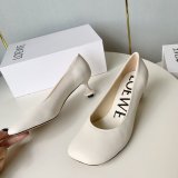 Loewe Toy pump in goatskin