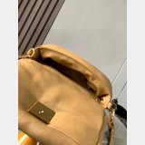 Top Loewe Puffer Goya Crossbody bag