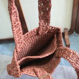 CHLOE Summer Banana tote bag in raffia