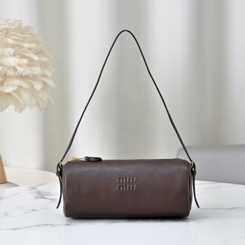 Fashion MIU MIU Nappa Leather Pouch 5NE851